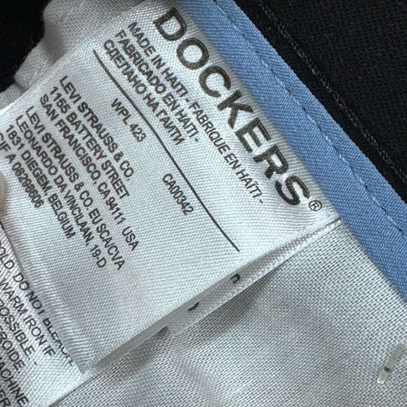 dockers signature khaki relaxed fit pleated black 40x29 - Picture 7 of 8